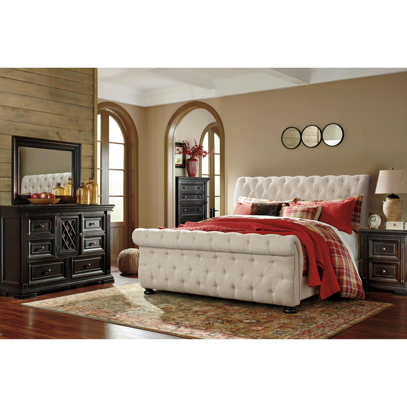 Signature Design by Ashley Willenburg California King Upholstered Bed B643-78/B643-76/B643-95 IMAGE 4