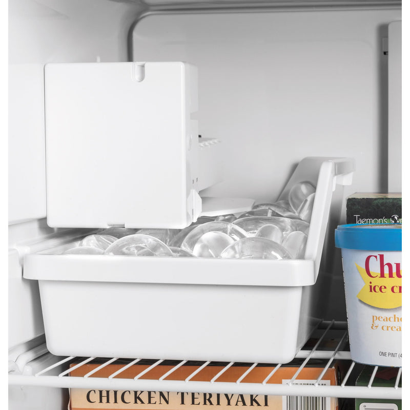 GE 28-inch, 17.5 cu.ft. Top Freezer Refrigerator with Interior Icemaker GIE18GTNRBB IMAGE 5