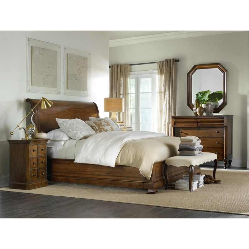 Hooker Furniture 5447-90450B Archivist Queen Sleigh Bed withLow Footboard IMAGE 2