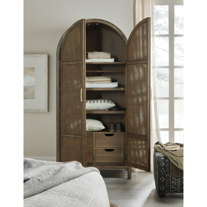 Hooker Furniture 6015-90013-89 Sundance Wardrobe IMAGE 4