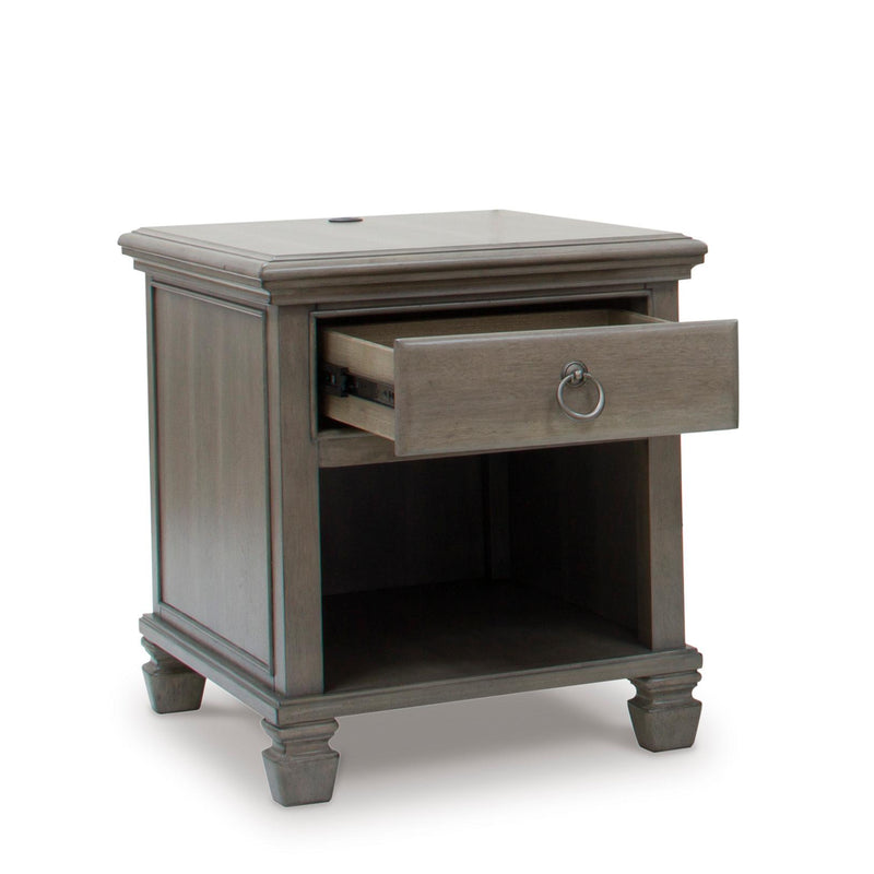 Signature Design by Ashley Lexorne End Table T924-3 IMAGE 2