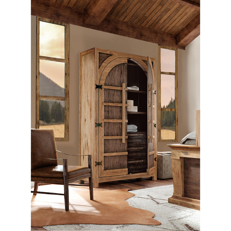 Hooker Furniture 6700-90013-80 Big Sky Wardrobe IMAGE 6